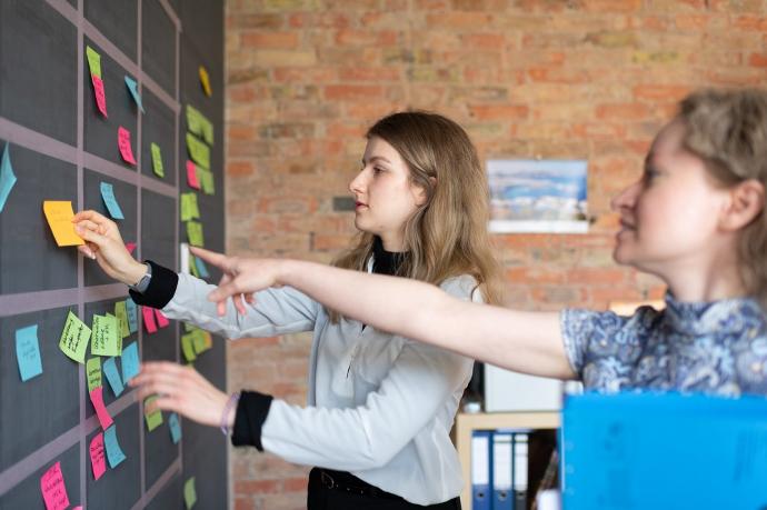 Odoo Projektmanagement ersetzt Tools wie Trello, Asana.. Odoo Projektmanagement ersetzt Tools wie Trello, Asana..